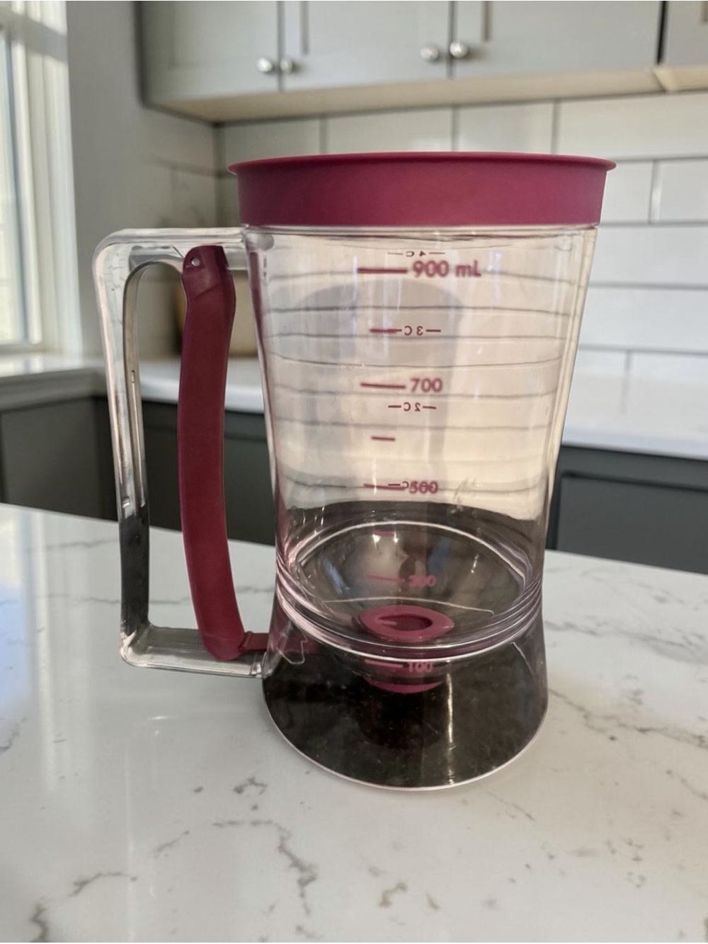 Pancake Batter Dispenser – 4-Cup Batter Dispenser with Squeeze Handle & Measurin